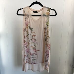 Poolhouse pale peach floral tank top size S